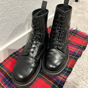 Dr Martens 1460 mono boots